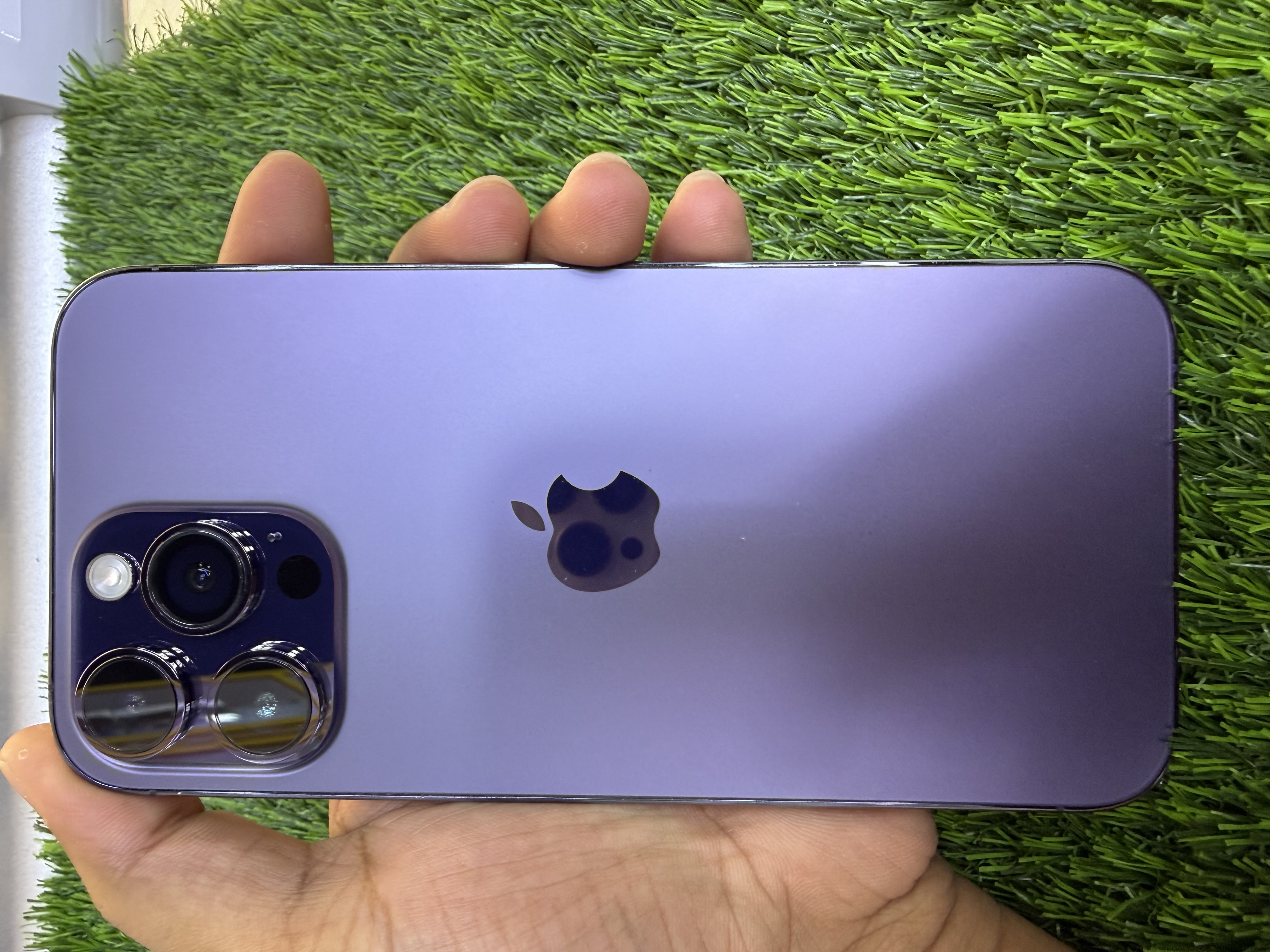 Apple iPhone 14 Pro Max - Image 2